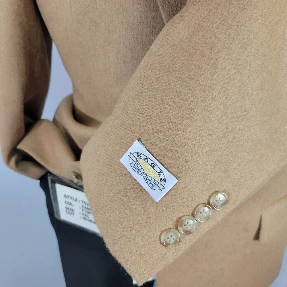 Eagle Men's‎ Sport Coat Blazer Two Button Beige 100% Camel Hair Size 42L NEW